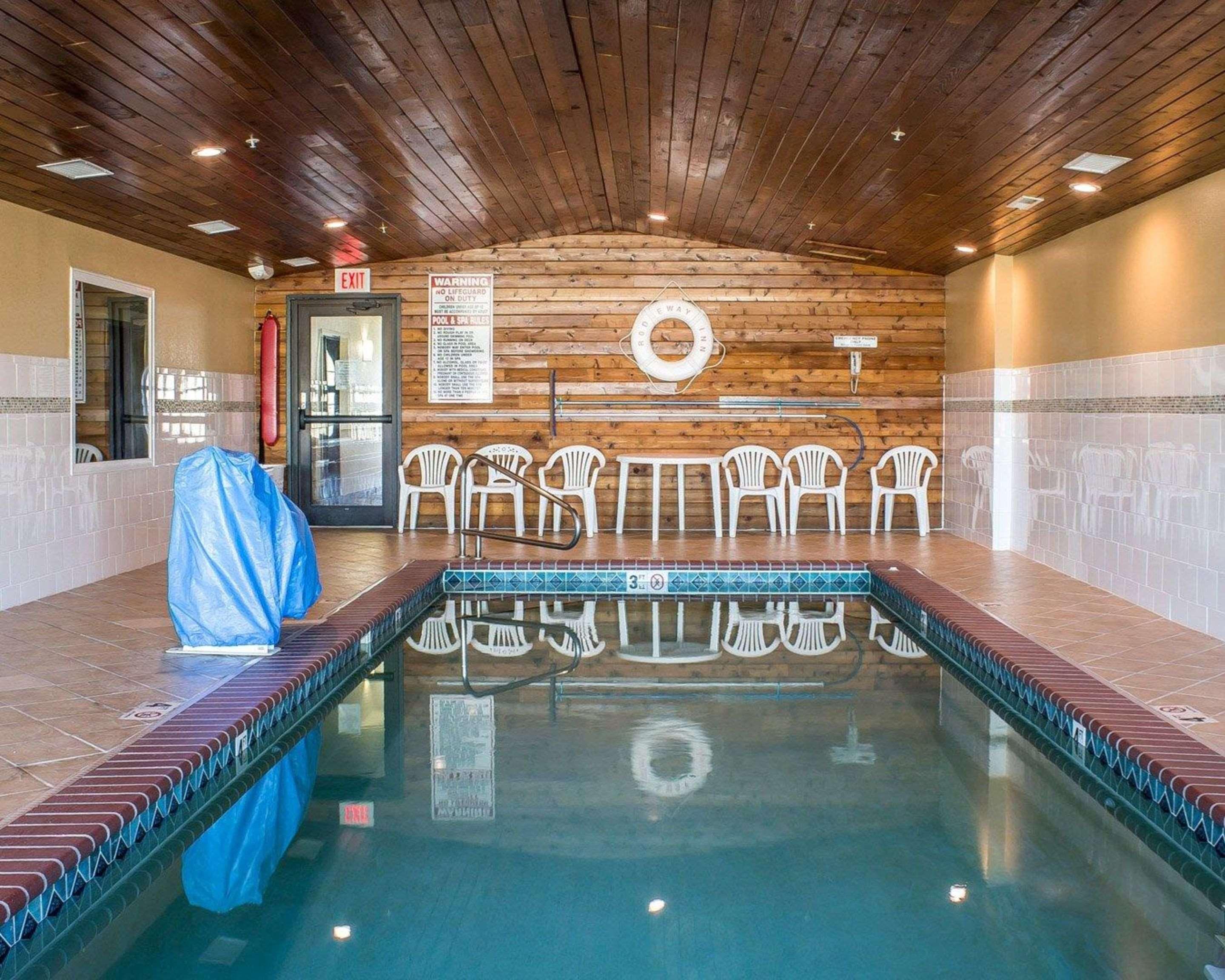 Rodeway Inn & Suites Near Okoboji Lake Milford Εξωτερικό φωτογραφία