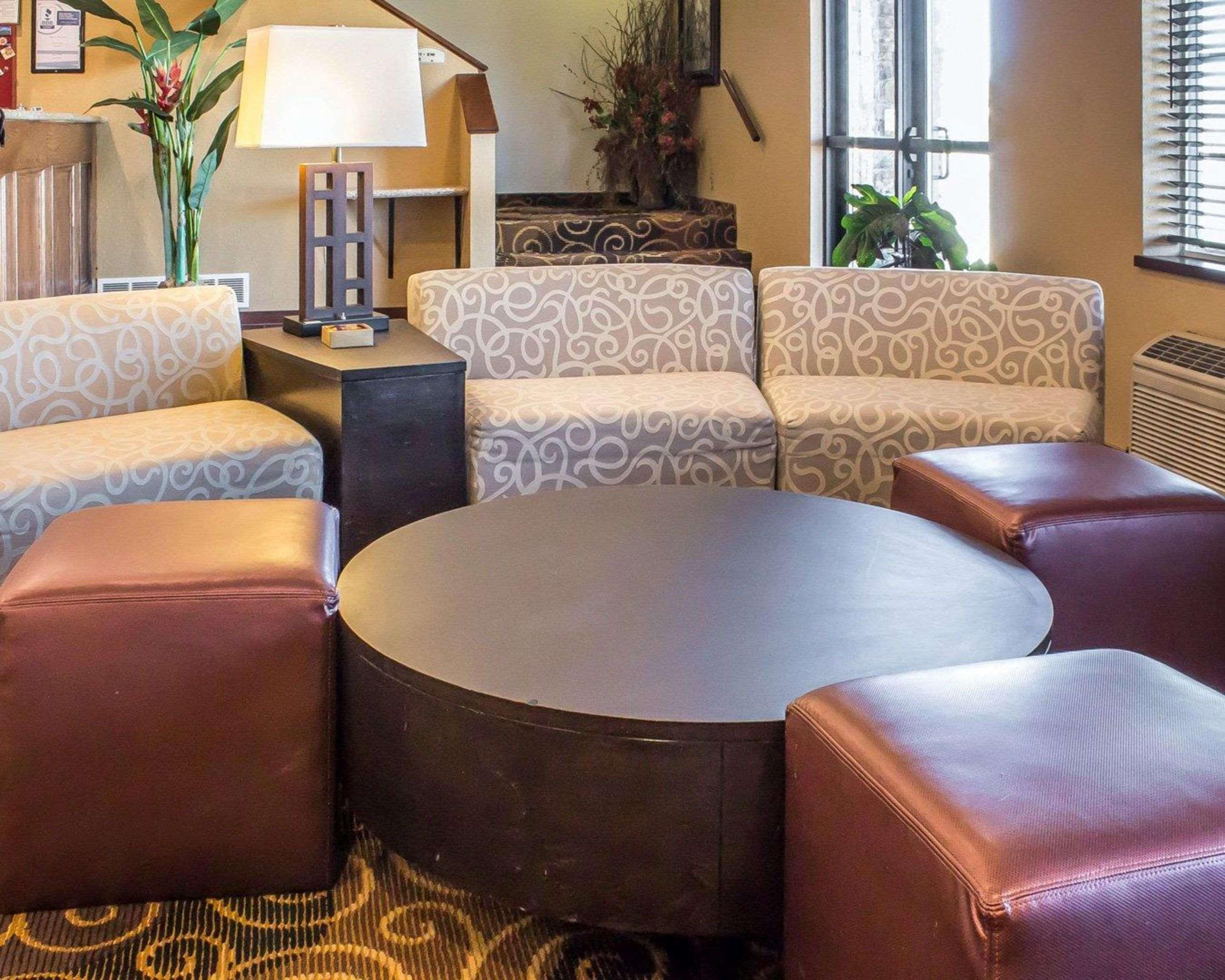 Rodeway Inn & Suites Near Okoboji Lake Milford Εξωτερικό φωτογραφία