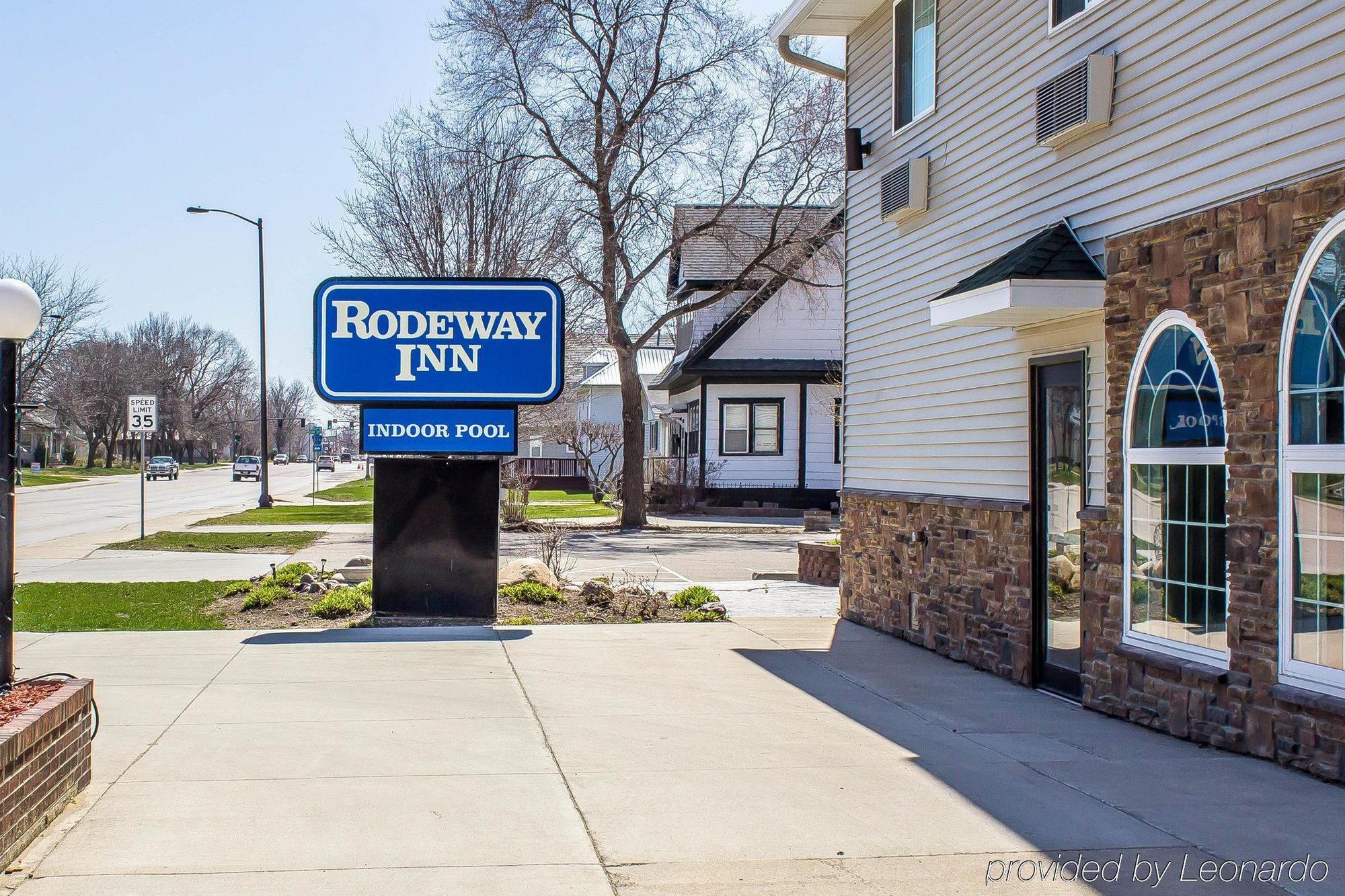 Rodeway Inn & Suites Near Okoboji Lake Milford Εξωτερικό φωτογραφία