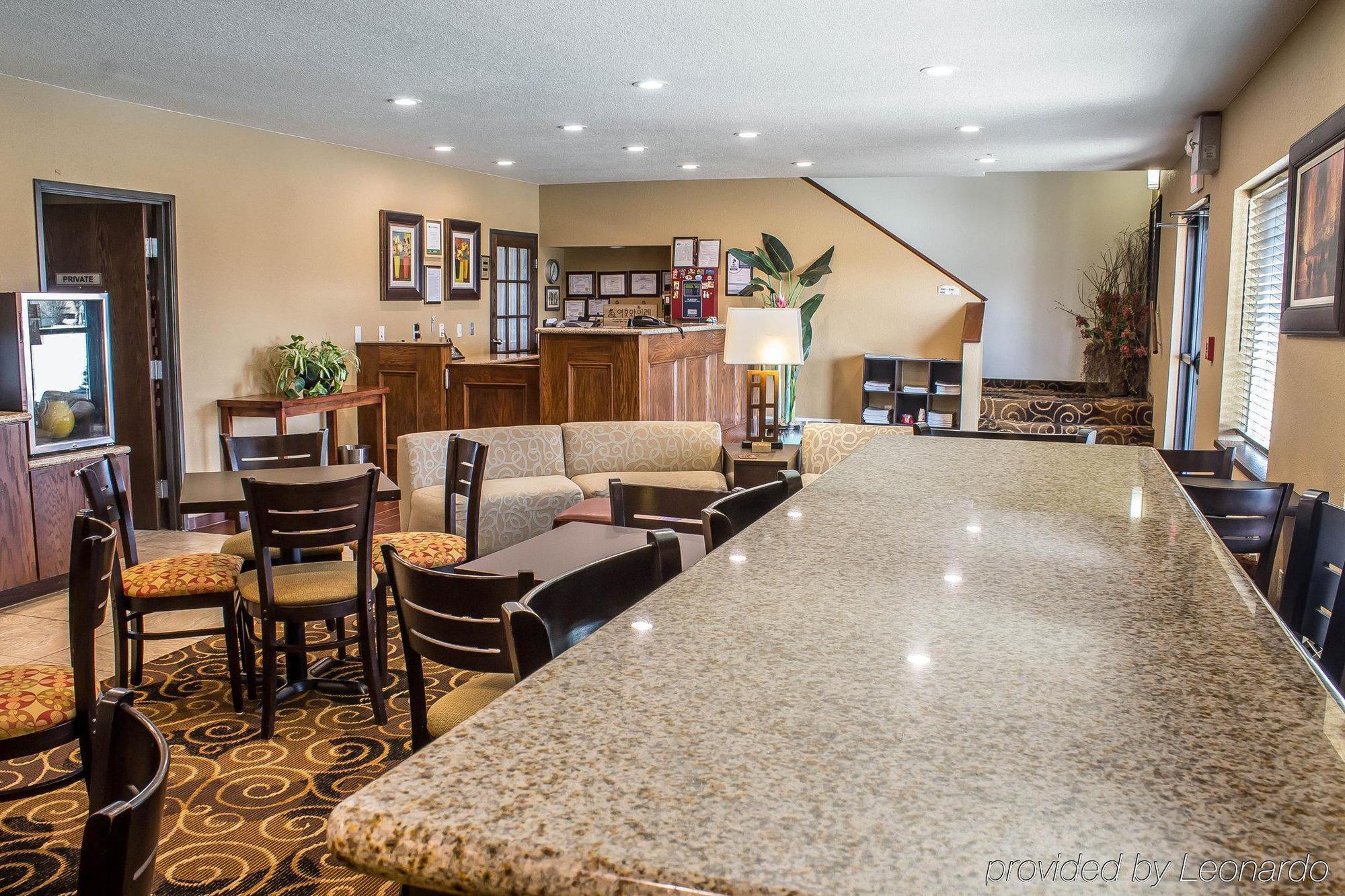 Rodeway Inn & Suites Near Okoboji Lake Milford Εξωτερικό φωτογραφία