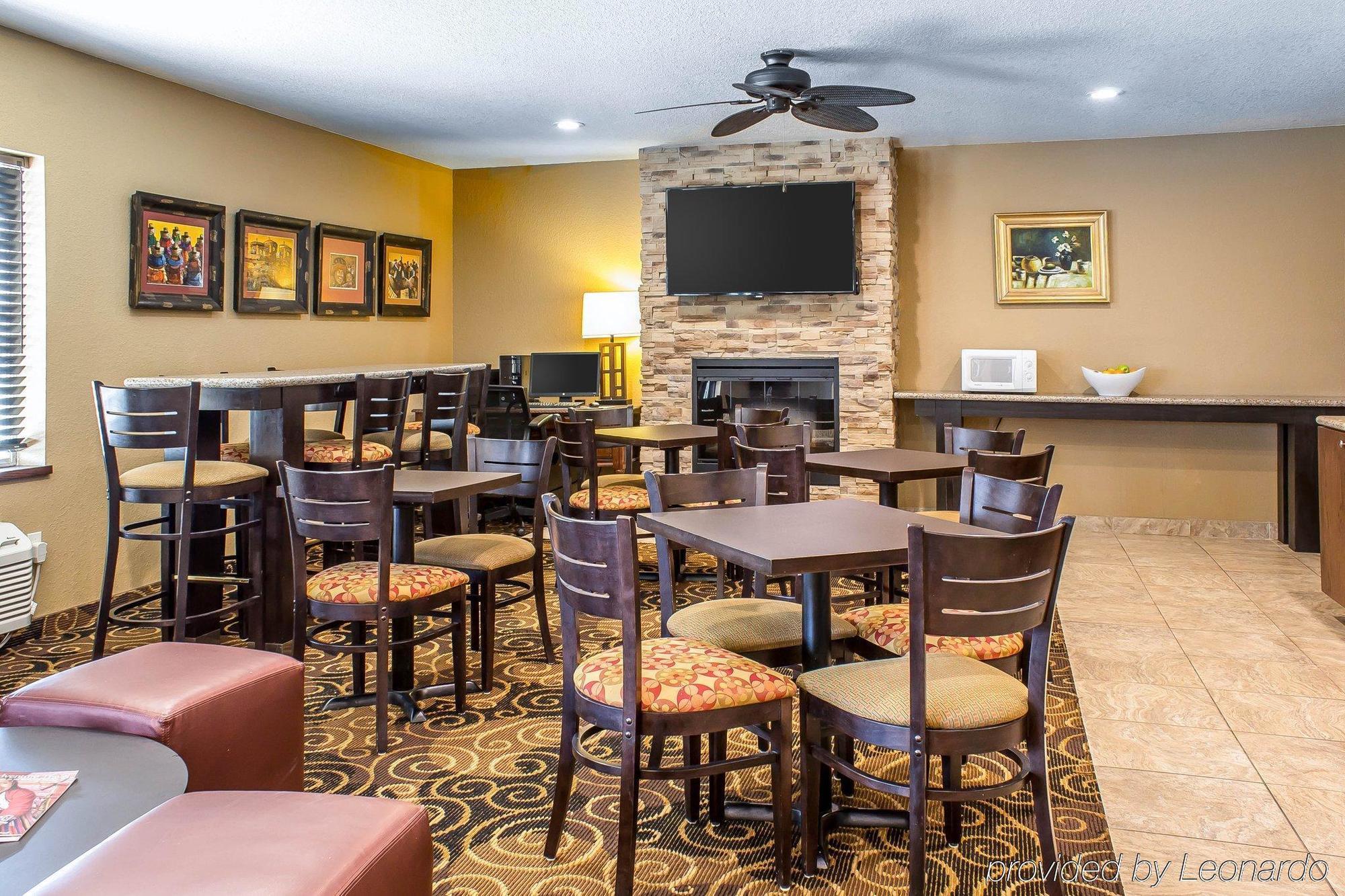 Rodeway Inn & Suites Near Okoboji Lake Milford Εξωτερικό φωτογραφία